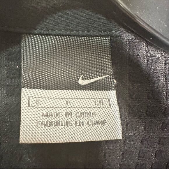 Nike small gray women’s pullover - Picture 3 of 5